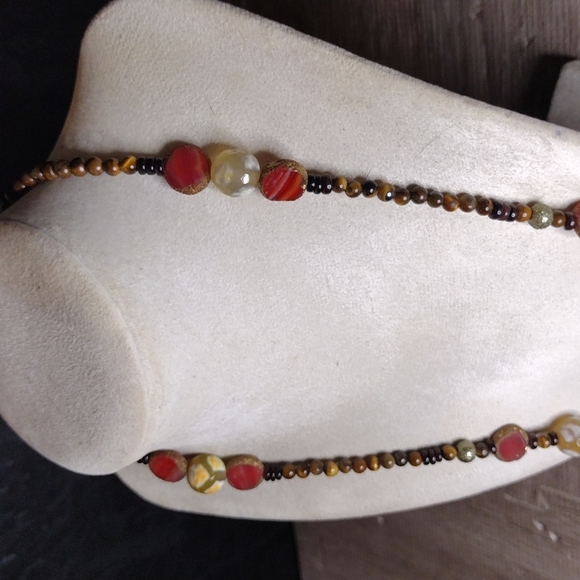 Agate and Tigers Eye Necklace - Picture 3 of 6